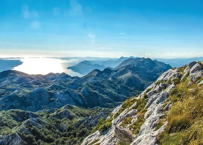 3 Bedroom Awesome In شقة *