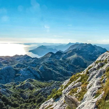 3 Bedroom Awesome In Daire *